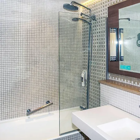 Mercure Vienne Sud 4*
