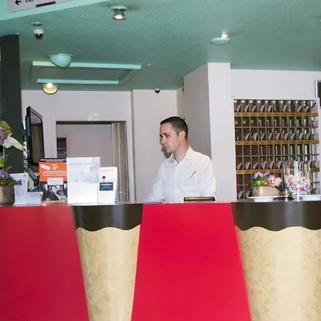 Mercure Vienne Sud 4*