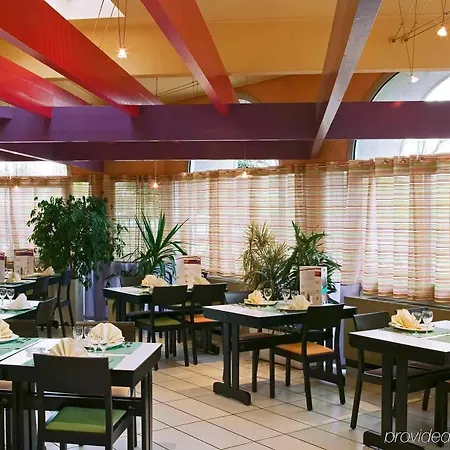 Mercure Vienne Sud Hotel 4*