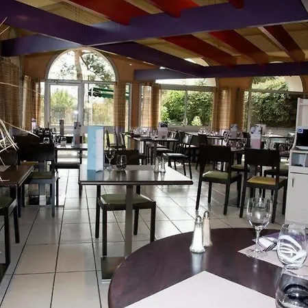 Mercure Vienne Sud シャナ